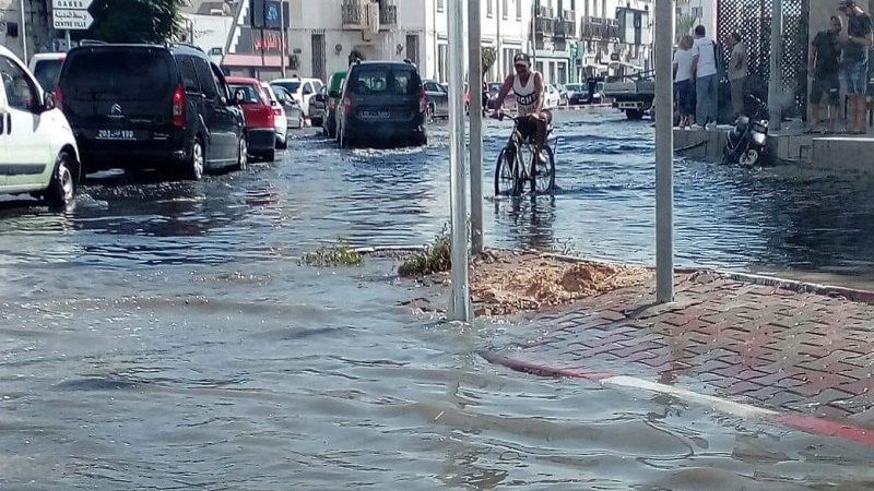 هطلت بكميات هامة وعطلت الحركة..   الأمطار تكشف عيوب البنية التحتية !!